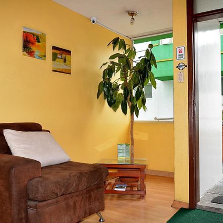 Hostal Terra 2 - El Condado Quito Ngoại thất bức ảnh