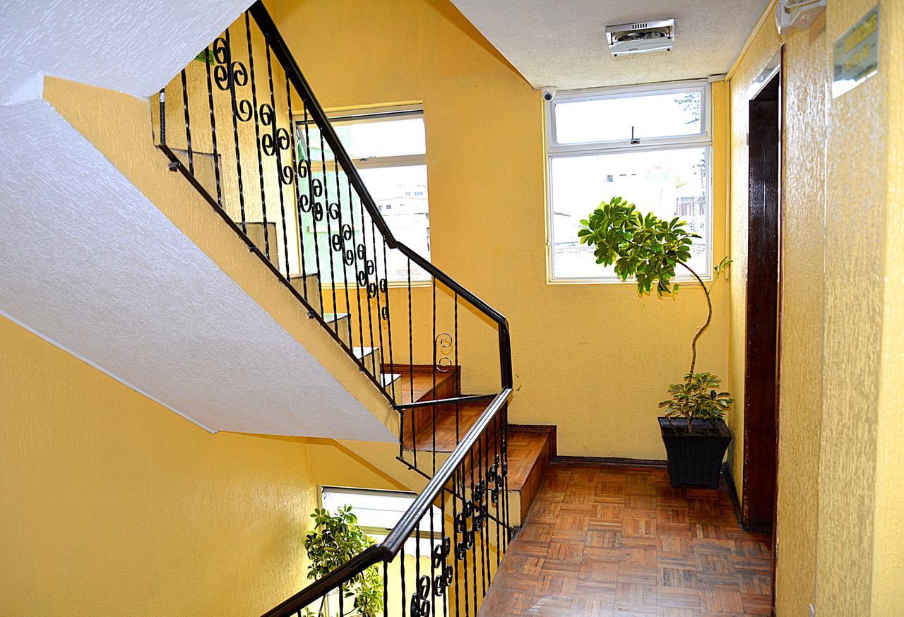 Hostal Terra 2 - El Condado Quito Ngoại thất bức ảnh